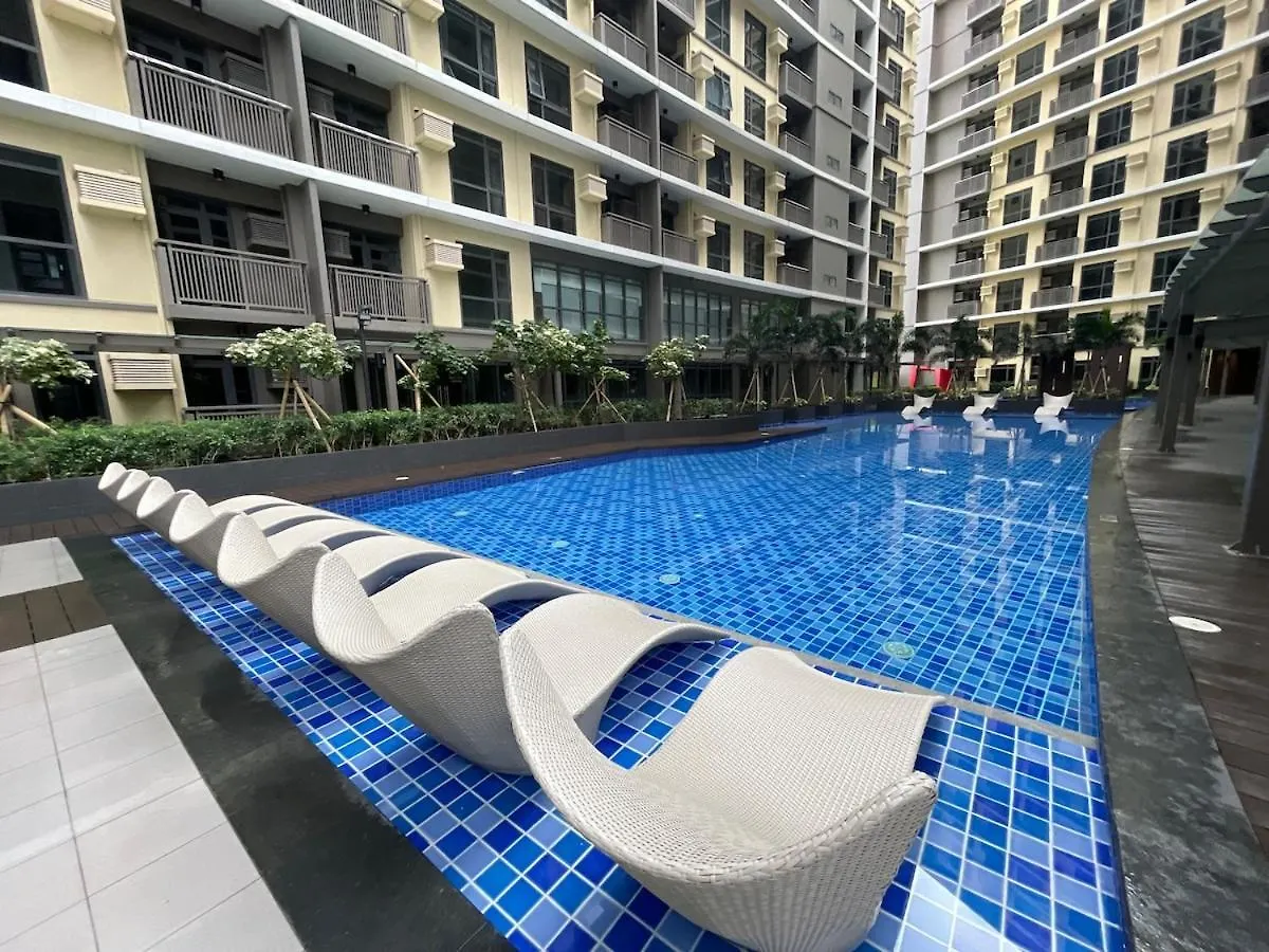 Spacious 1Br Near Airport Across Okada, Solaire Manila