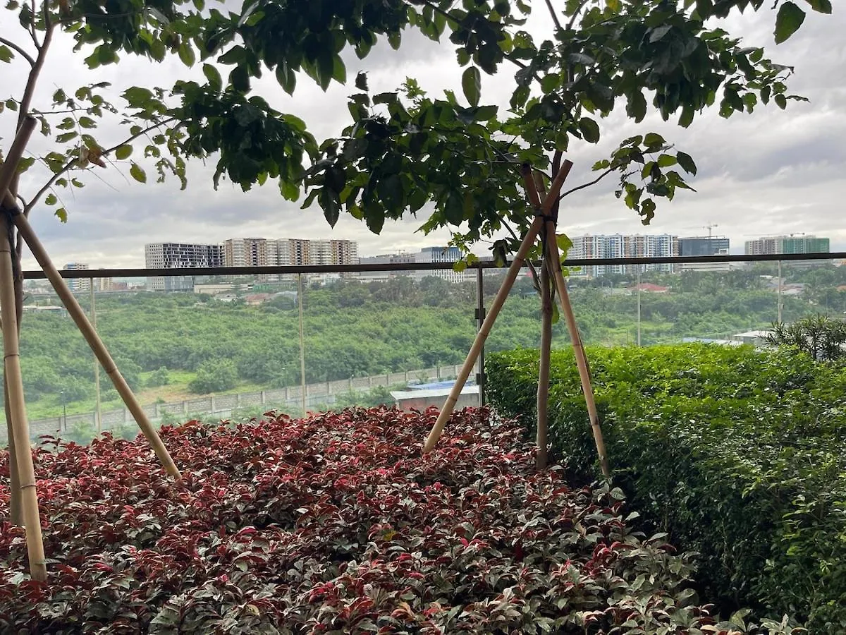 Spacious 1Br Near Airport Across Okada, Solaire Manila