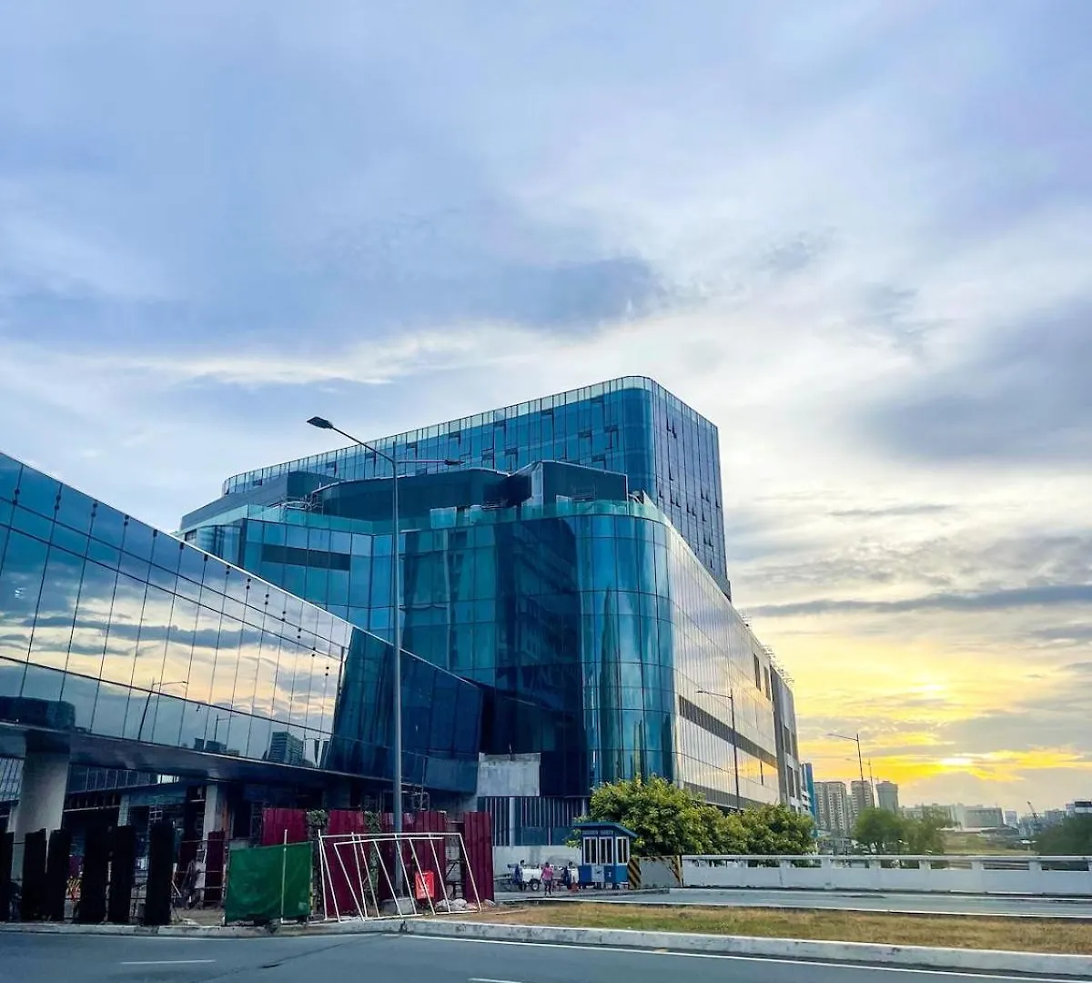 Spacious 1Br Near Airport Across Okada, Solaire Manila