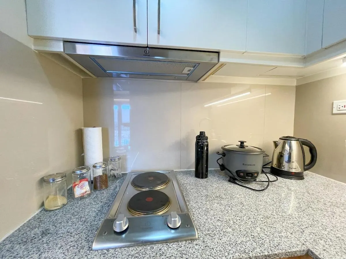 Apartment Spacious 1Br Near Airport Across Okada, Solaire Manila Philippines