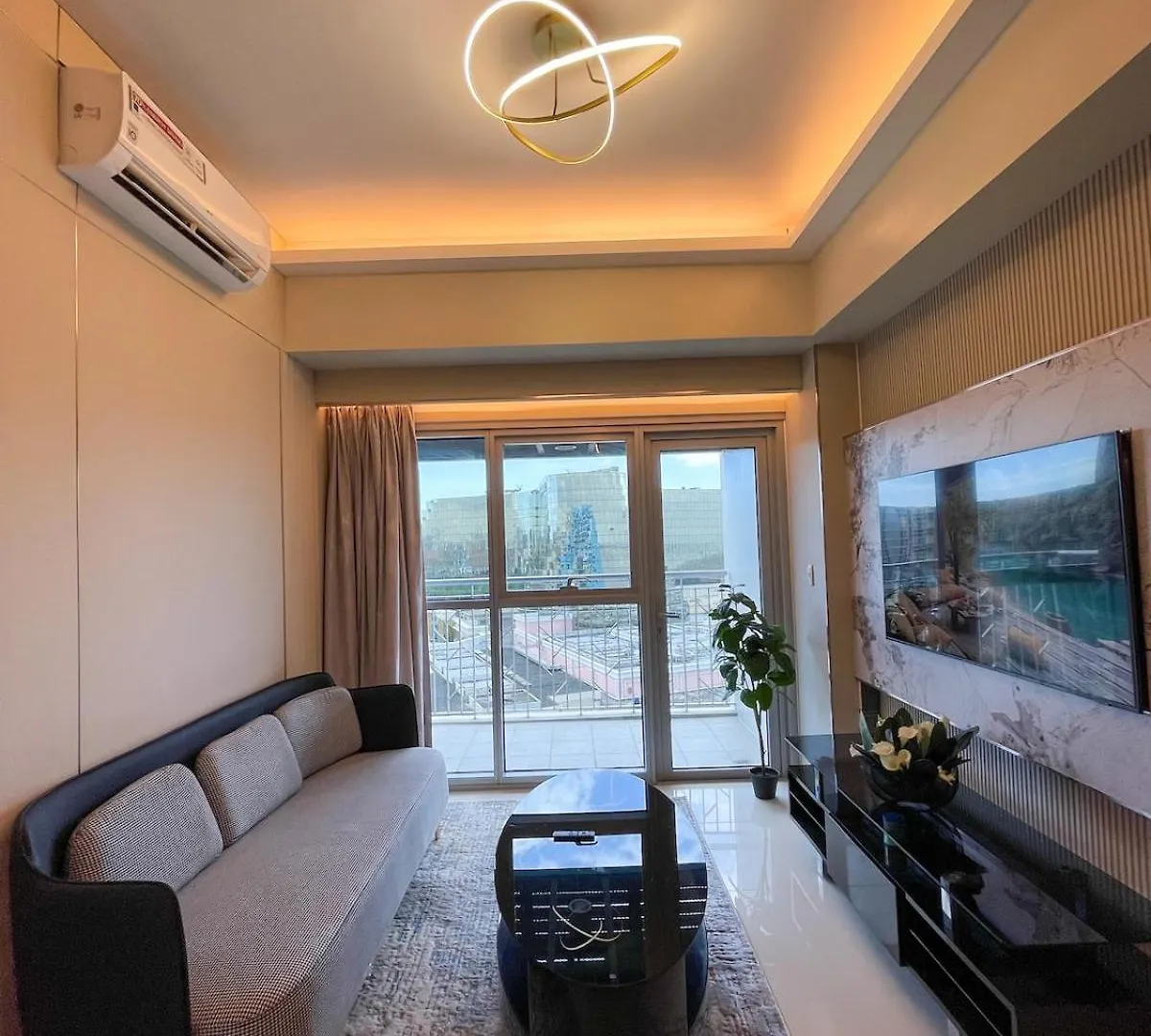 Apartment Spacious 1Br Near Airport Across Okada, Solaire Manila