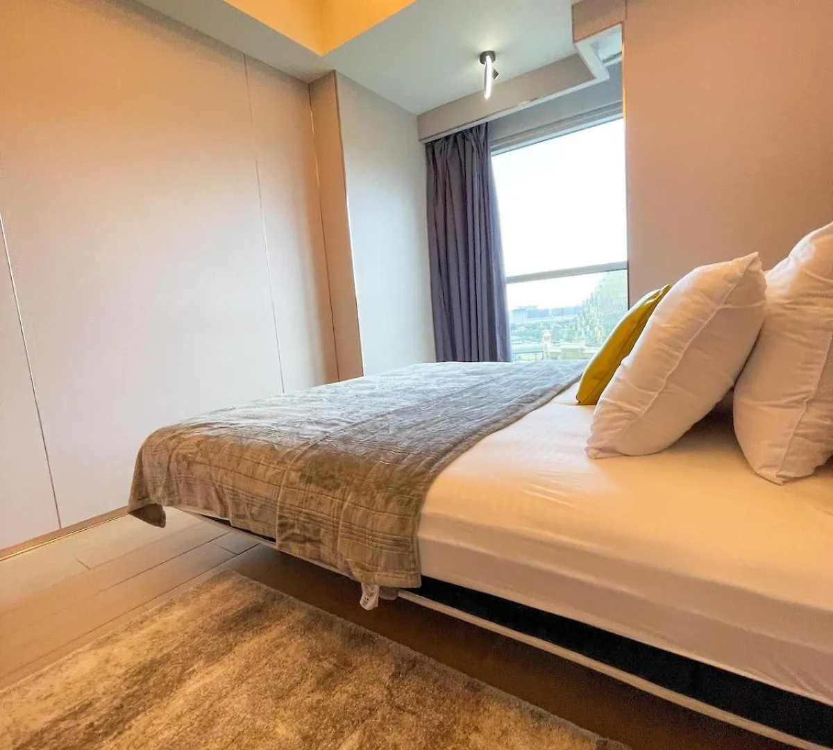 Spacious 1Br Near Airport Across Okada, Solaire Manila 0*,  Philippines