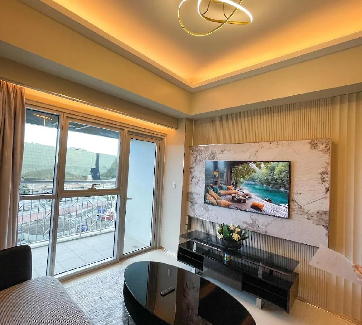 Apartment Spacious 1Br Near Airport Across Okada, Solaire Manila Philippines